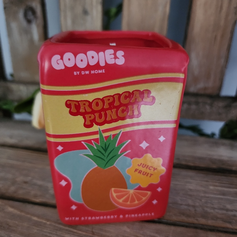 DW HOME Goodies Tropical Punch Juice Box Candle